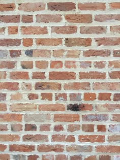 an old brick wall with no mortar or mortar