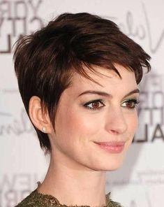 #pixiecuts #cottonpixiecuts #haircutsforgirls Best Trendy Cotton Pixie Haircut For Girls On this, you will find100+ Amazing collections of Cotton pixie haircuts ideas and how Bob Haircuts guide Hottest Chin-length Graduated Bob Haircuts https://youtu.be/2g4diEbyrnY Hairstyles Long Hair || long hairstyle girl for wedding https://youtu.be/vMFw_bJHPgY Modern Short Hairstyles, Short Brown Hair, Hair Styles 2017, Long Bob Hairstyles, Penteado Cabelo Curto, Short Pixie Haircuts, Short Haircut, Mens Hairstyles Short, Short Hair Styles Pixie