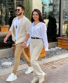 Couple Style Fashion Outfits, Couple Formal Outfits, Matchy Outfit Couple, Couples Outfits Matching, Haifa Hassony, Couple Chic, Couples Matching Outfits Swag, Couple Outfits Matching, Couples Fashion