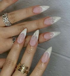 Clear Acrylic Nails With Design Almond, Jeweled Almond Nails, Almond Nails Jewels, Madi Filipowicz Nails, Classy Summer Nails, Elegant Almond Nails, Trendy Almond Nails, Oval Nails Designs, Summer Nails Ideas