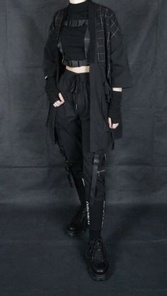 Warcore Aesthetic Outfit, Dark Techwear Aesthetic, Black Kimono Outfit Japanese, Cool Buissnes Outfit, Tech Wear Aesthetic Outfits, Tech Fashion Aesthetic, Edgy Dark Outfits, Techwear Tank Top, Tech Outfit Aesthetic