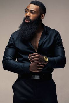 Perfect Beard, Mens Fashion Wedding, Style For Men, Black Pants Men, Beard Styles For Men, Mens Fashion Photography, Total Black, All Black Everything, Latest Mens Fashion