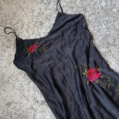 Victorias Secret Maxi Slip With Roses On It Size M Victoria’s Secret Slip Dress / Victoria’s Secret Black Maxi Slip Dress / Vintage Slip / Vintage Slip Dress / Rose Slip Dress / Victoria’s Secret Silk Slip Dress Slip Dress Vintage, Victoria Secret Dress, Vintage Slip Dress, Vintage Slip, Vintage Slips, 90s Fashion Outfits, Victoria Dress, Maxi Slip Dress, Silk Slip Dress