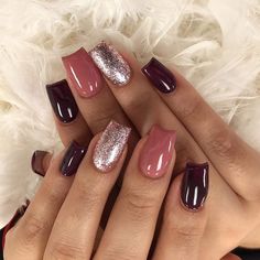 Gel Mani Nails Ideas, Fall Nails With Maroon, Fall Winter Nails Acrylic, Nail Designs Sns Powder Fall, October Gel Nails 2023, Cute Nails September, Fall Color Nails 2023, Fall Pink Acrylic Nails, Nail Ideas 2023 Fall