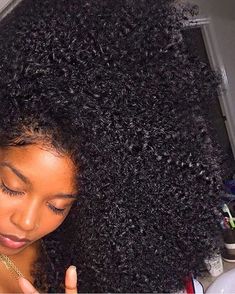 Jojoba Oil Hair, Cabello Afro Natural, Hair Crush, Natural Hair Journey, Long Curly Hair, Love Hair