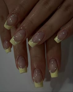 nailsbyxojess on ig Nails With Clear Base, Yellow Acrylic Nails, Future Nails, Really Cute Nails, Soft Nails, Nail Fashion, Yellow Nails, Nail Polish Strips