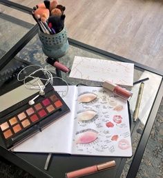 Cosmetology Career Aesthetic, Makeup Industry Aesthetic, Makeup Artist Space, Cosmetology School Aesthetic Makeup, Makeup Job Aesthetic, Make Up Journal, Makeup Stylist Aesthetic, Makeup Brand Owner Aesthetic, Makeup Company Aesthetic