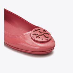 Miller Sandal, Designer Flats, Purple Love, Travel Shoes, Tory Burch Miller, Comfortable Flats, Footwear Design Women, Ballet Flat, White Shoes