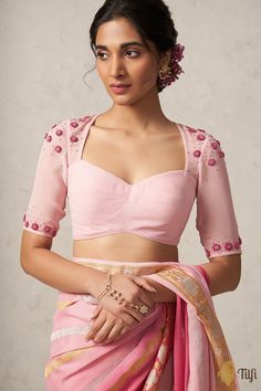 Cute Blouse Designs For Saree, Indian Latest Blouse Designs, Blouse Designs With Tassels, Blouse Ideas For Georgette Saree, Saree Blouse Styles Weddings, Shoulder Embroidery Blouse, Blouse Designs To Look Lean, Embroided Blouse Design, Modern Indian Blouse Designs