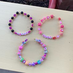 Cute Bracelets Handmade With Wire For Adjustable Fit! Fits Most Wrists Price In Listing Is For All 3 Bracelets On Wrist, Indie Bracelets, Bracelet Inspo, Small Bracelets, Beads Bracelet Design, Bracelets Set, Clay Bead, Bracelet Design, Bracelet Ideas