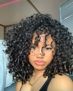 Curly Hair Short With Bangs, Curly Cut Medium Length, Shoulder Length Curly Hair Black Women, Short Curly Hair Shoulder Length, Curly Hair With Bangs Black Women, 3b Short Hair, Mid Length Hair Curly, 3b Afro