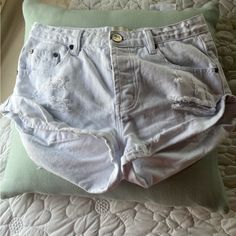 Brand New Never Worn One Teaspoon White Shorts In Size 26 There Super Cute And Trendy And Sold Out In Website I Just Bought The Wrong Size White Mid-rise Denim Jean Shorts, White Distressed High-waisted Shorts, White High-waisted Jean Shorts For Beach, White Mid-rise Jean Shorts With Built-in Shorts, White 4-way Stretch Shorts, Teaspoon Shorts, One Teaspoon Shorts, Shorts Cute, Cuffed Shorts