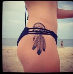 Dream catcher tattoo #tattoo #dreamcatcher Like the placement Dream Catcher Tattoos, Hip Tattoo Designs, Tattoo Son, Side Thigh Tattoos, Hip Tattoos, Dream Catcher Tattoo, Best Tattoos For Women, Tattoo Designs For Girls, Thigh Tattoos