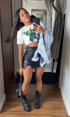 Dunks Concert Outfit, Aventura Concert Outfit 2024, Fuerza Regida Concert Outfit Fresa, Aventura Concert Outfit Ideas, Chris Brown Concert Outfit Ideas, Hot Concert Outfits, Leather Skirt Outfit Summer, Leather Skirt Outfit Party Night, Looks Show