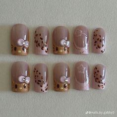 Beginner Fall Nail Designs, Gel Polish Nails Designs, Korean Nails Fall, Leopard And Zebra Nails, Kawaii Simple Nails, Tan Hello Kitty Nails, Fall Y2k Nails, Hello Kitty Summer Nails, Pink And Brown Nails Acrylic