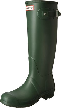 PRICES MAY VARY. Legendary Hunter fit and comfort. Unique latex dipped construction provides a seamless waterproof shell, while still strong yet flexible. Woven nylon lining. For fall and winter use, warm socks are recommended. Ideal for walking through wet grass or fields as well as walking in wet conditions in the city. The HUNTER Original Tall are built on the Original orthopaedic last. Details include a Smooth Matt Finish, multi layered and cushioned insole, traditional calendared sole craft Green Rain Boots, Big Calves, Hunter Wellies, Half Shoes, Green Boots, Hunter Rain Boots, Snow Boot, Wellington Boots, Cute Winter Outfits