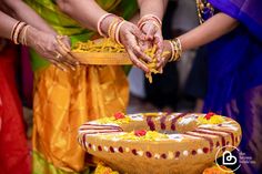 Rolu Rokali Decoration Ideas, Mangalsnanam Decor, Pasupu Decor, Andhra Wedding, Haldi Card, Haldi Pics, Haldi Theme, Leaf Decor Wedding, Hindu Wedding Decorations