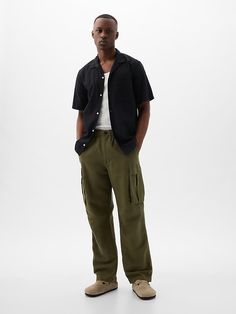 Linen-Cotton Cargo Pants Male Fashion Fall 2024, Man Outfit Inspo Aesthetic, Motorcycle Mens Fashion, Comfortable Guy Outfits, Mens Clothing Styles Short Height, Mens Outfits Cargo Pants, Style Inspiration For Men, Army Green Outfit Men, Male Grunge Outfits Summer