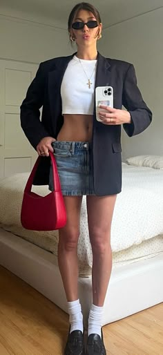 Alex Hall Selling Oc Outfits, Straight Body Type Outfits, Ugh Outfit Ideas, Casual Loafers Outfit, Fall Transitional Outfits, Suspender Jumpsuit, Japan Outfits, Nyc Fits, Fall Transition Outfits