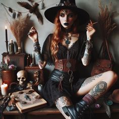 Witchy Attire, Witch Tattoos, Witchy Outfits, Hippie Goth, Boho Witch, Witch Pictures, Dark Decor, Witch Core, Dark Mori