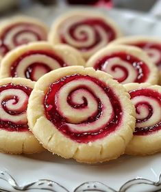 there are many small cookies on the plate