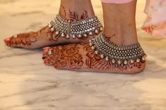 Silver Jwellary, Eagles Quotes, Payal Design, Anklets Indian, Bridal Anklet, Rajputi Jewellery