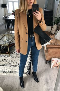 Tan Blazer Outfits Women, Camel Blazer Outfits Women, Tan Blazer Outfits, Camel Blazer Outfit, Beige Blazer Outfit, Blazer Outfits Women, Brown Blazer Outfit, Emma Hill, Job Clothes