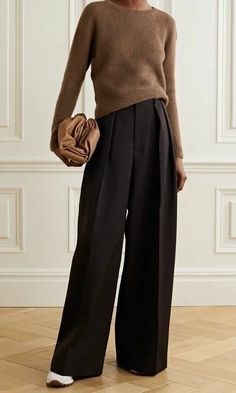 Looks Adidas, Minimalist Moda, Wide Legged Pants, 가을 패션, Fashion Mode, Winter Fashion Outfits, Outfits Casuales, Net A Porter