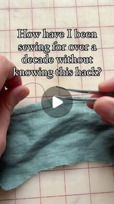 Amelia Mccall- teaching moms how to sew on Instagram: "My mind was blown when I saw @alejandramezadiy share this sewing hack!🤯" Sawing Technique, Sewing Hacks Alterations, Sewing Tricks Hacks, Hand Sewing Hacks, Hand Sewing Techniques, Easy Diy Hacks