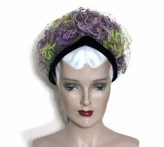 Vintage Hat// 1950's //  Netting // Pillbox Hat //  Purple //  Green // Velvet Trim // Garden Party 1950s Hat, Large Brim Hat, Nylon Flowers, Patriotic Dresses, Types Of Hats, Vintage Dresses 1960s, How To Make Labels, Vintage Clothing Stores, Pillbox Hat