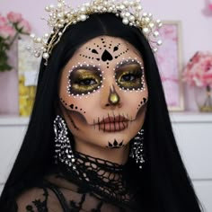 Halloween Makeup Only Costume, Black Catrina Makeup, Catrina Makeup With Gems, Catrina Costume Make Up, Catarina Makeup, Sugarskulls Makeup, Dia De Los Muertos Makeup For Women