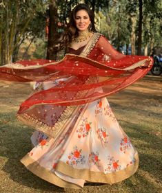 Peach Lehenga, Shraddha Arya, Bollywood Bridal, Bollywood Dress, Wedding Indian, Dp Images, Whatsapp Dp Images