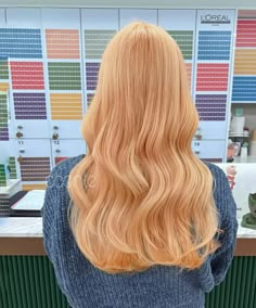 Sherbet Orange Hair, Champaign Blonde Hair Color, Muted Orange Hair, Lemon Honey Hair, Blond Orange Hair, Orange Beige Hair, Bob Strawberry Blonde, Peachy Blonde Hair, Yellow Hair Ideas