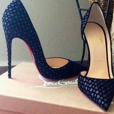 For Sale: Gorgeous 100mm Heels In Good Condition. Comes With Original Box. One Shoe Has A Slight, Not Visible Crack. Perfect Addition To Your Collection! The Crack Was Filled And Repaired Prof !! I’m Open To Reasonable Offers Keeping In Mind The Design Is Rare And Sold Out Now!! Louboutin Nails, Sandal Design, Navy Heels, High Heels Classy, Prom Heels, Heels Classy, Wedding Heels, Heel Sandal, Shoe Obsession