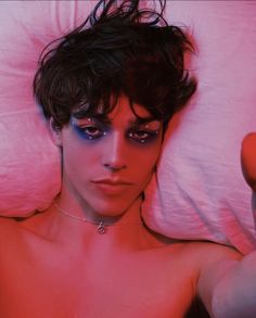 Queer Fashion, Creative Makeup Looks, Eye Makeup Art, Shooting Photo, Blue Makeup