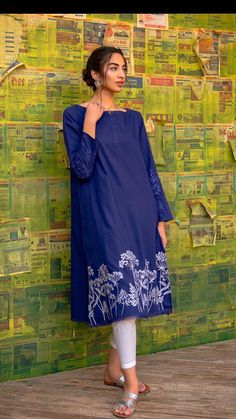 Dresses Traditional, Collection Ideas, Dress Book, Cotton Kurti Designs, Indian Dresses Traditional, Comfy Dress, Simple Pakistani Dresses, Designer Outfits