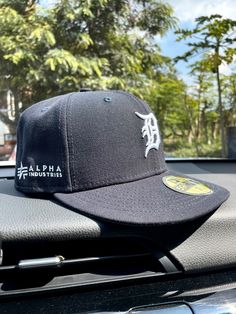 Branded Caps, Gif