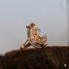 Hey, I found this really awesome Etsy listing at https://www.etsy.com/listing/1057243528/moonstone-poison-box-ring-rose-gold Pillbox Ring, Poison Ring, Secret Box, June Birthstone Ring, Box Ring, Large Ring, Plated Ring, Gold Plated Rings, Christmas Day