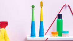 Benjamin Brush - the Smart Music Toothbrush for everyone project Pen Design, Design Guide, Played Yourself, Mouthwash, Smart Device, Toothbrush Holder