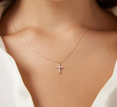 Golden Cross Necklace, Gold Diamond Cross Necklace, Yellow Gold Cross Necklace, Cross Accessories, Cross Necklace Simple, Diamond Cross Necklace Gold, Dainty Cross Necklace, Classy Minimalist, Cool Necklace