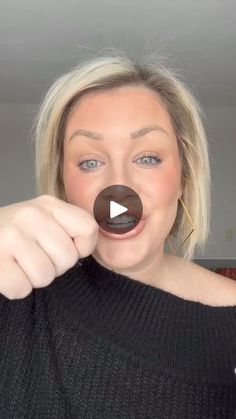 188K views · 2.1K reactions | 🖐🏽A silly mascara tip that could actually change your lash game🖐🏽 | 🖐🏽A silly mascara tip that could actually change your lash game🖐🏽

Transform your lashes from ‘meh’ to mesmerizing! ✨ this is an easy mascara method that... | By Kaila Gibson BeautyFacebook Mascara Tips, Gibson, You Changed, Lashes