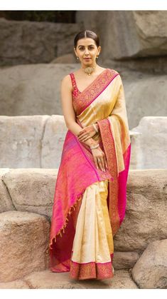 Niki Galrani, Outfits Traditional, Modern Sarees, Saree Blouse Neck Designs, New Saree Blouse Designs, Modern Saree