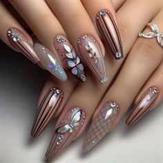 Nail Polish Design Ideas, Artist Nails, Daisy Acrylic Nails, Nail Polish Design, Funky Nail Art, Polish Design, Elegant Nail Designs, Classy Nail Designs, Vintage Nails