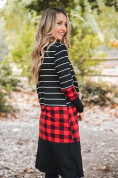 We love any opportunity to wear two classic patterns wrapped into one cozy cardigan! The longer length of this makes it fun to layer with a variety of dresses, jeans, or leggings. Our Cooper Cardigan will leave you loving your outfit even more than before! Small 0-4 Medium 6-8 Large 10-12 XL 12-14 Model is 5'5" wearing small Plaid Long Sleeve Sweater For Fall, Casual Plaid Sweater For Layering, Plaid Sweater For Fall, Trendy Plaid Long Sleeve Cardigan, Plaid V-neck Cardigan For Fall, Spring Plaid Long Sleeve Cardigan, Plaid Long Sleeve Cardigan For Spring, Fall Patchwork Cardigan For Layering, Red Long Sleeve Cardigan For Day Out