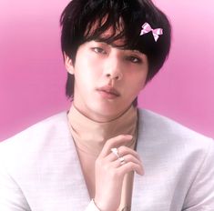 #jin #jinicon #bts #jinedit #btsedits Jin Pink Icon, Jin In Pink, Jin Pink Aesthetic, Bts Doodles, Jin Pink, Seokjin Aesthetic, Happy Jin, Bts Aesthetic Pictures