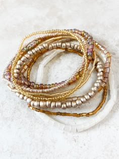 Diy Collier, Brown Jewelry, Seed Bead Bracelet, Gold Bead Bracelets, White Bracelets, Beaded Anklets, Bracelet Beaded, Bead Bracelets, Seed Bead Bracelets