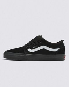 Chukka Low Sidestripe Shoe Vans Men Shoes, Outfits For Big Men, Heritage Aesthetic, Black Slip On Vans, Long Skate, Vans Men, Vans Store, Vans Skate, Jordan Shoes Retro