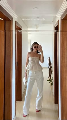 Tita Outfit Casual, Tita Outfit Ideas Casual, Tita Fits Ideas, Clean Girl Look Outfit, Girly Casual, Clean Girl Casual Outfits, Girly Outfits Aesthetic Summer, Tita Fits, Clean Girl Inspo Outfits