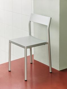 Type Chair - Set of 2 by HAY Crate Side Table, Hay Chair, Aluminum Chairs, Indoor Chairs, Chair Seat Cushion, Steel Chair, Hallway Kitchen, White Chair, Cafe Tables