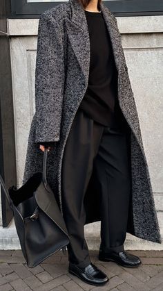 Herringbone Coat Outfit, Oversized Coat Outfit, Sleek Dress, Fall Wear, Stylish Work Outfits, Cold Weather Outfits, Dandy